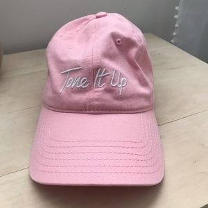 Light Pink TIU Hat

Perfect condition
